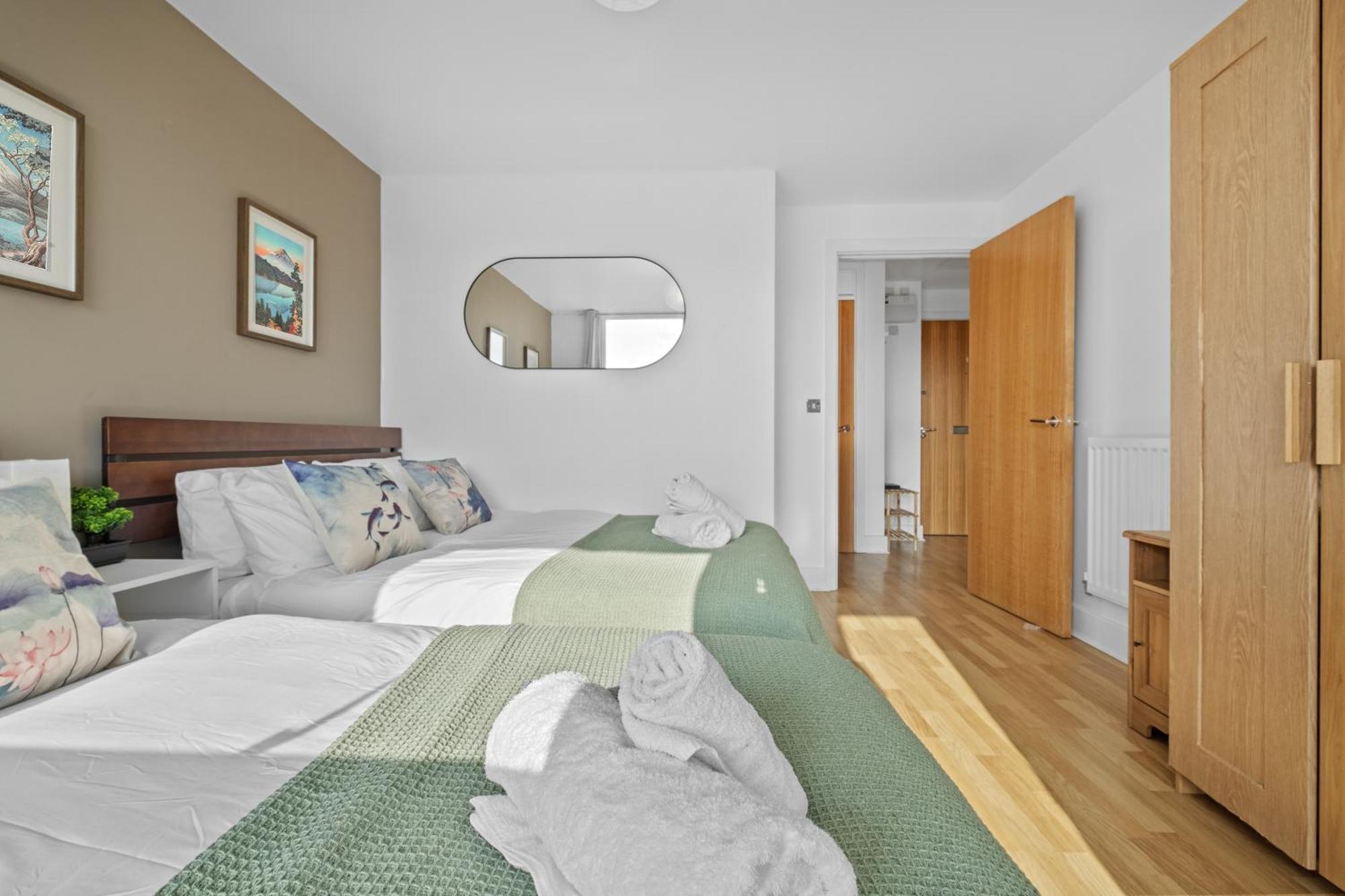Apartment Eastern - Centre, Free Parking And Balcony