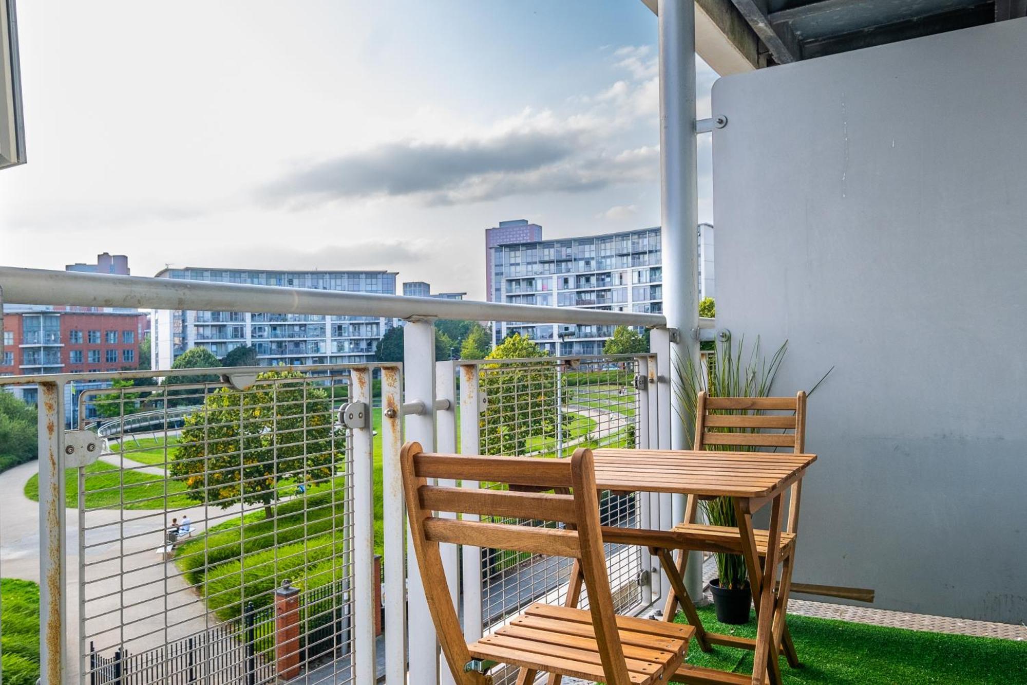 Eastern - Centre, Free Parking And Balcony Apartment Birmingham