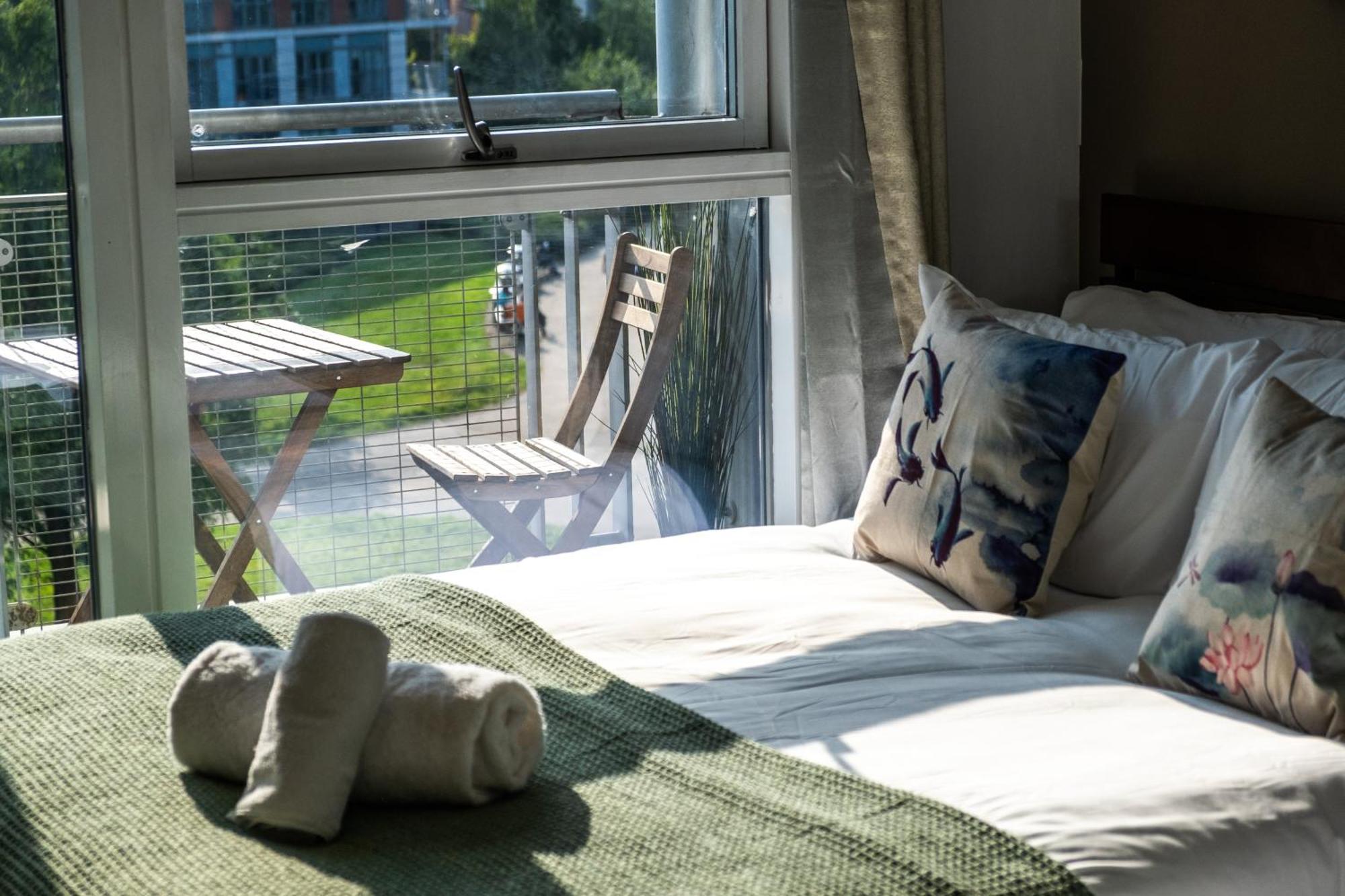 Eastern - Centre, Free Parking And Balcony Apartment