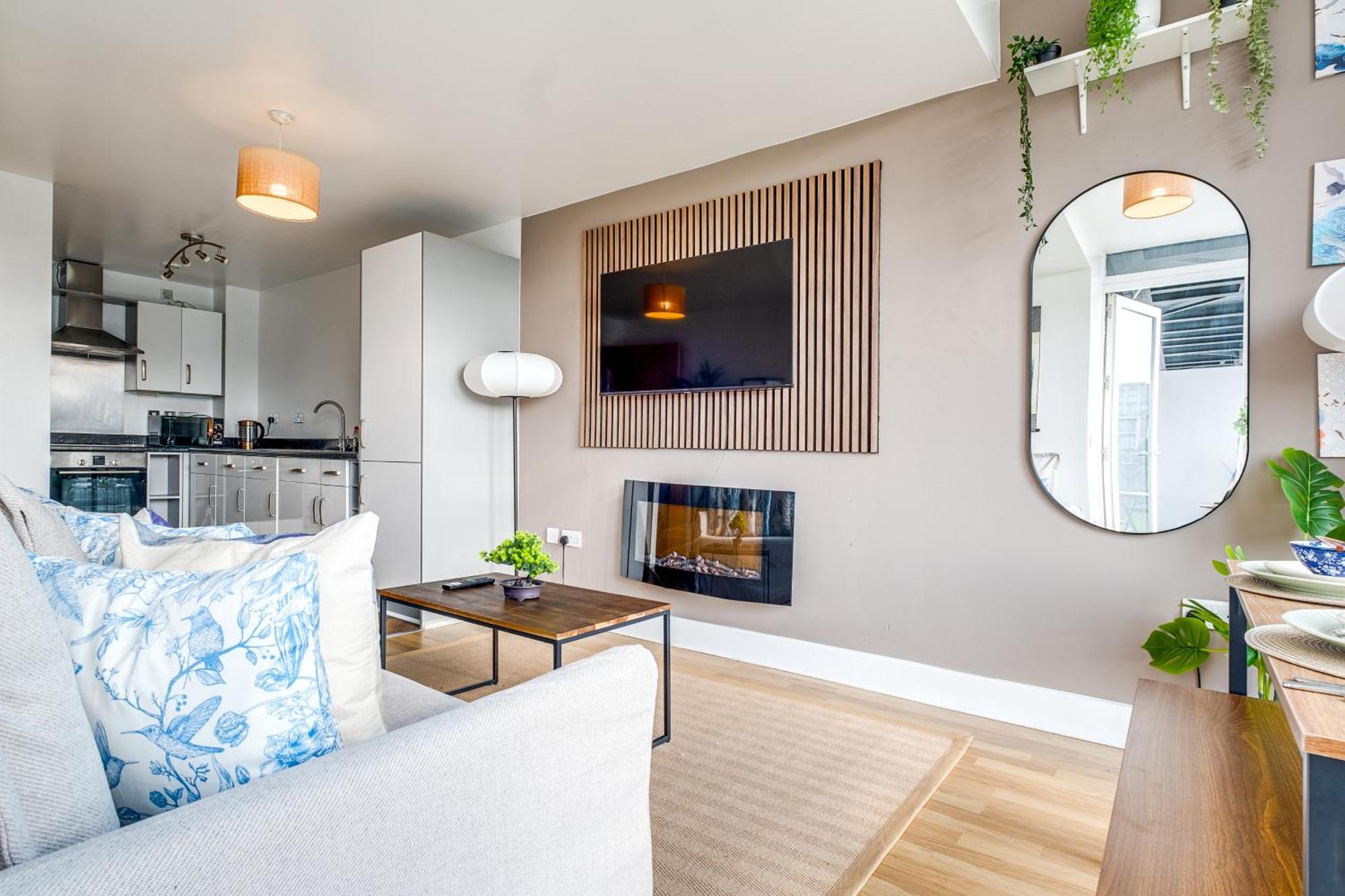 Apartment Eastern - Centre, Free Parking And Balcony *